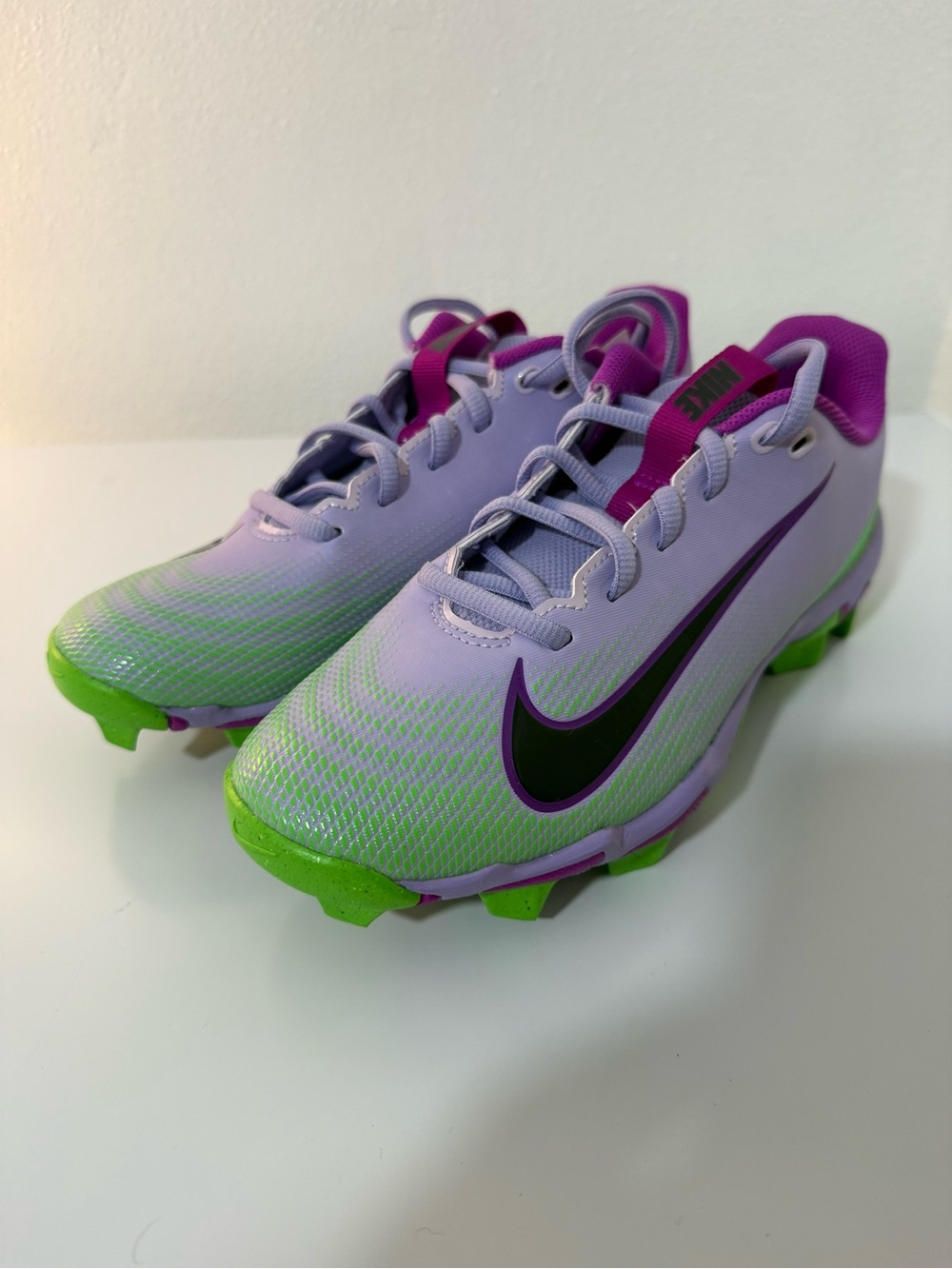 Nike Vapor Shark 3 Big Kids Football Cleats Hydrangeas/Green Strike Size 6Y